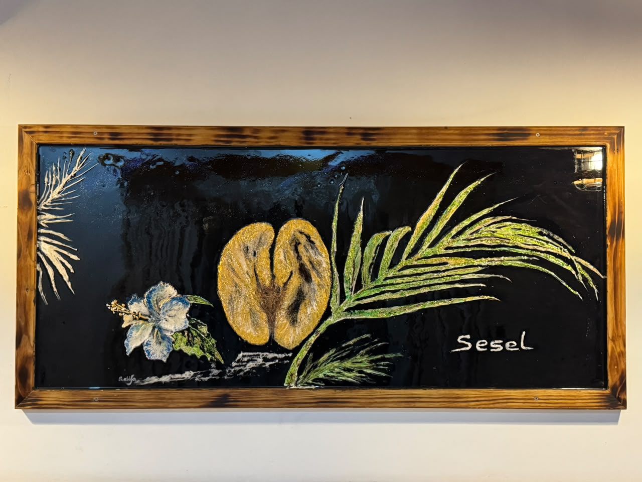 Sesel, a resin and paint artwork by Salifa: coco de mer, hibiscus and palm